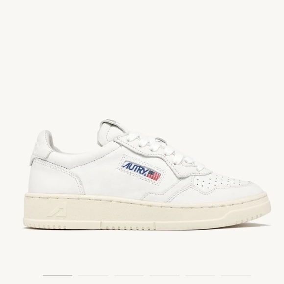 Autry Shoes - Autry Medalist Low Sneakers Napa Leather- 10 US